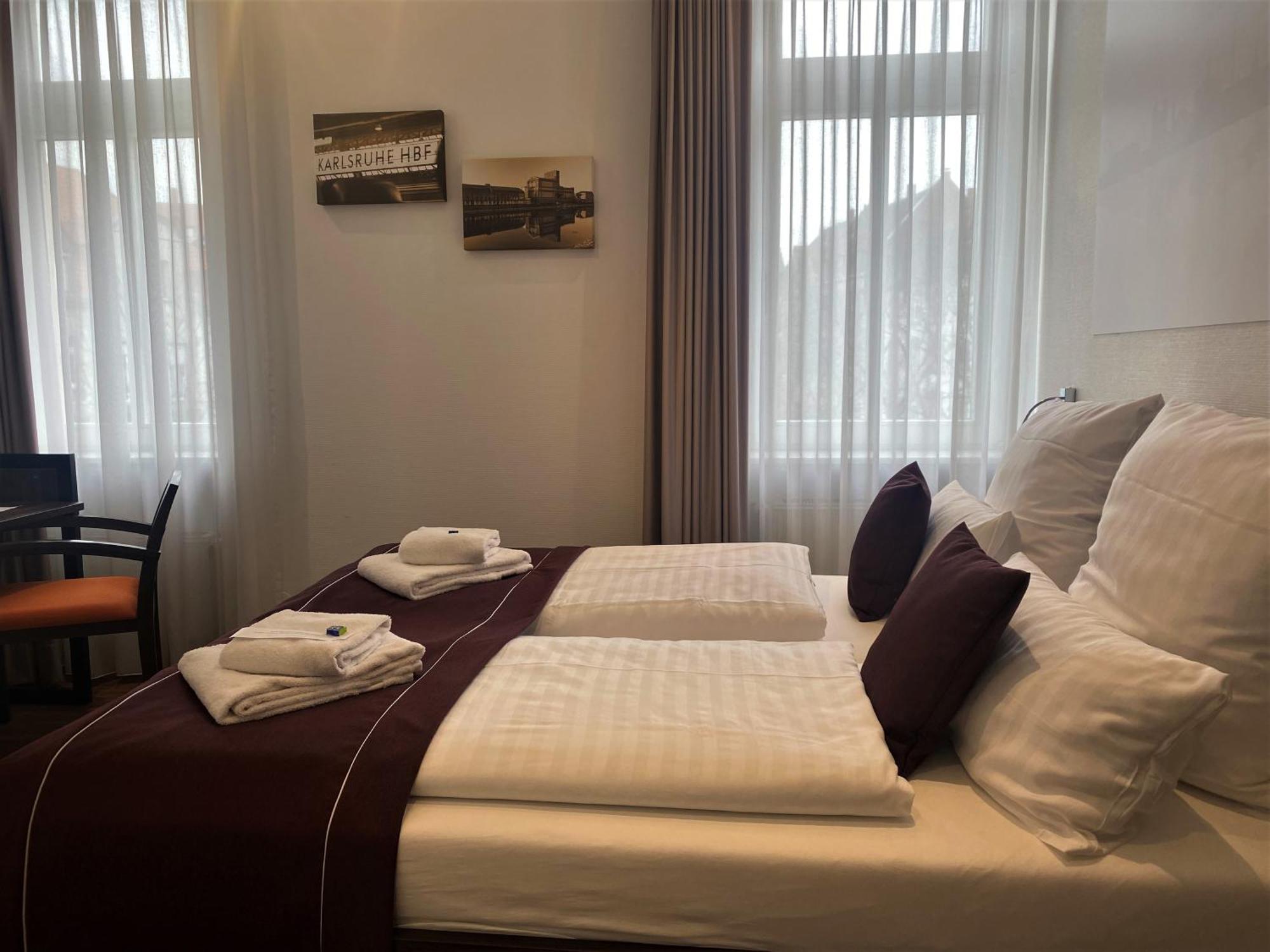 Sevendays Hotel Karlsruhe Exterior photo